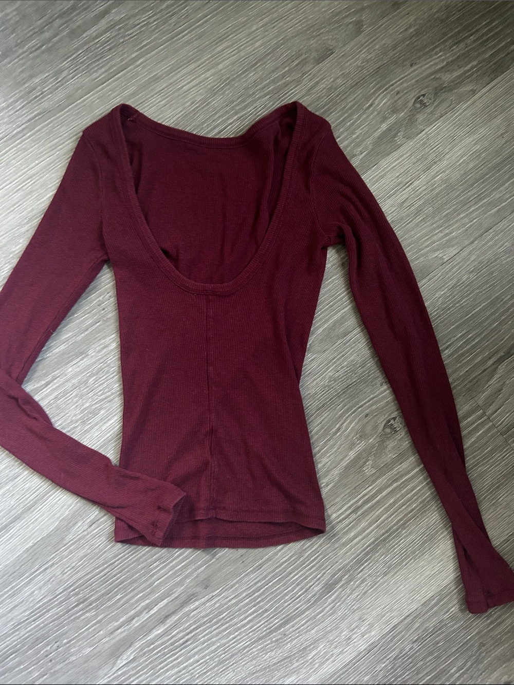 👚3/$20👚 Urban Outfitters Fitted Low-back Scoop-neck long-sleeved shirt